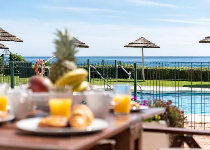 Seafront Beach house Rocas del Mar